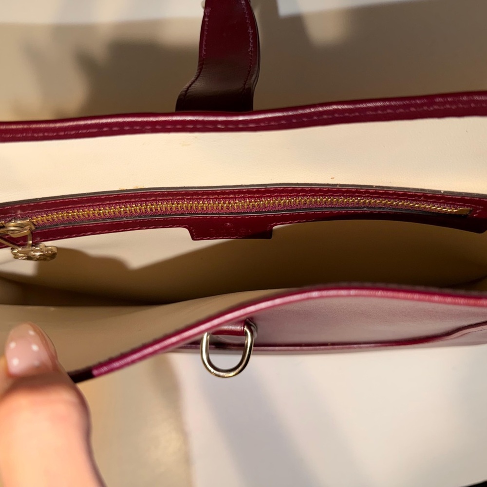 Elegant Burgundy Leather Shoulder Bag - Picture 8 of 15